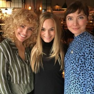 Julie R. Ølgaard, Neel Rønholt og Laura Christensen (Nipskanalen) foredrag